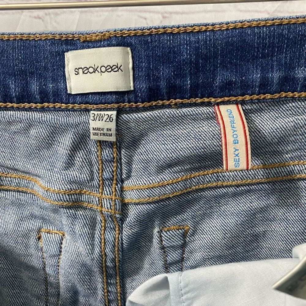 Sneak Peek Jeans  - Picture 3 of 7